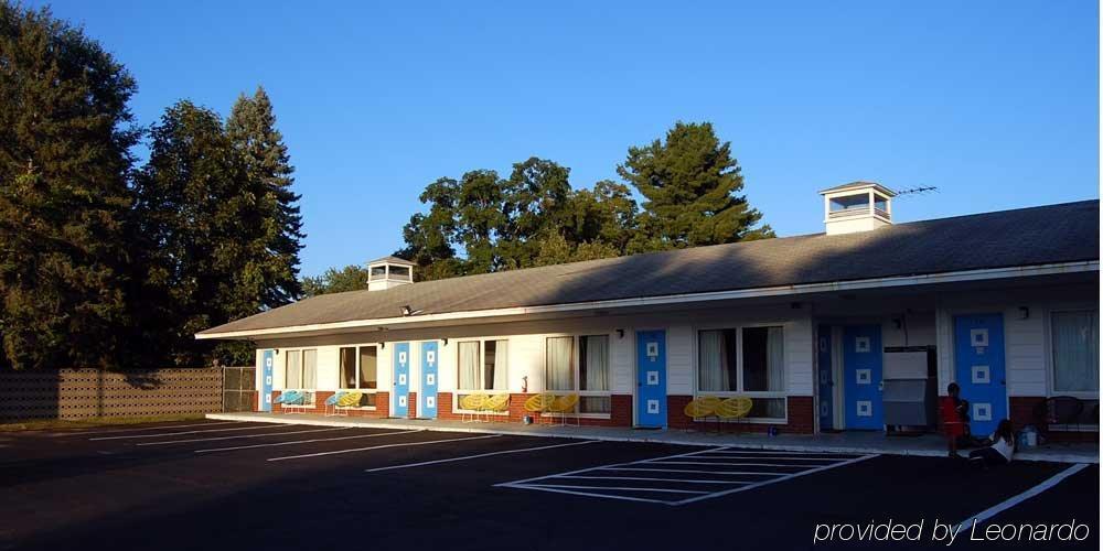 Budgetel Inn Glens Falls-Lake George-Saratoga Exterior foto